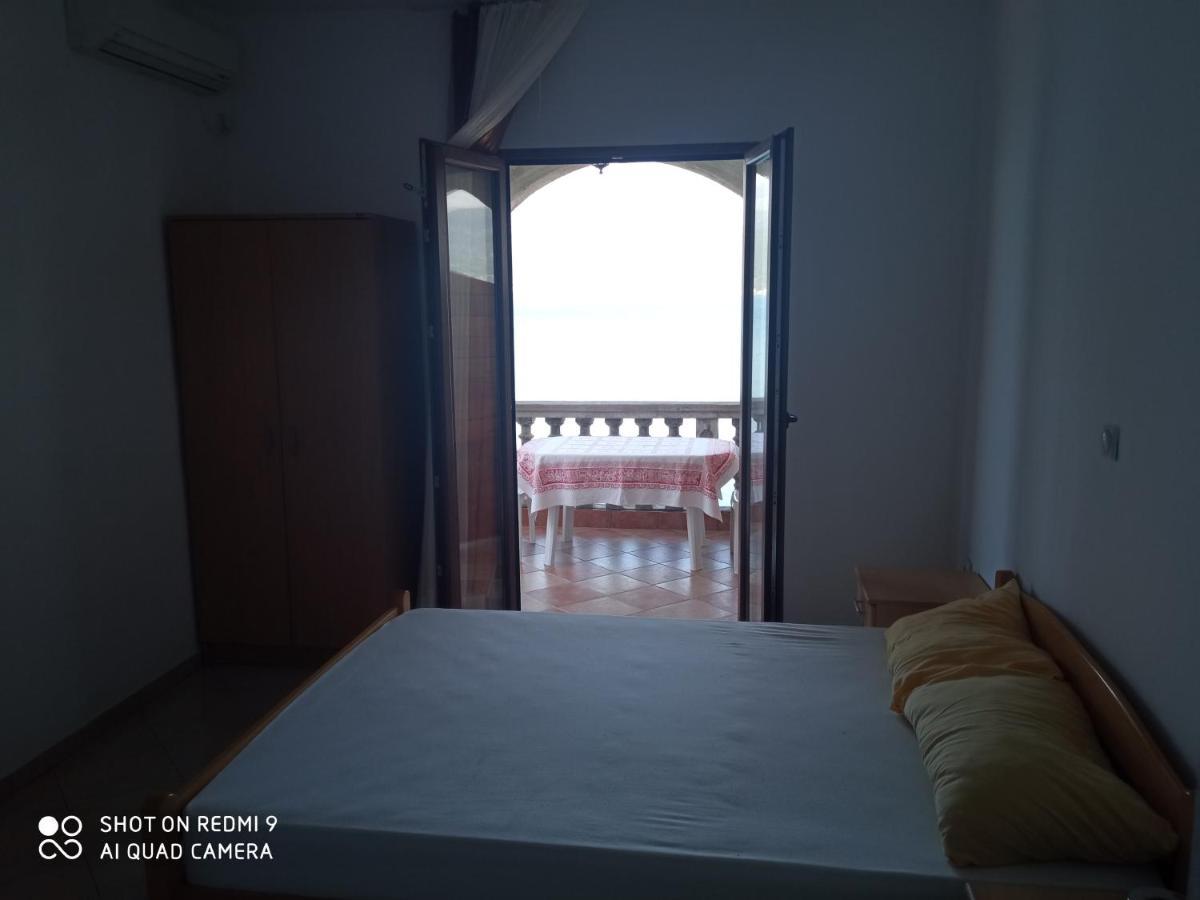 Apartments Petrovic 티바트 외부 사진
