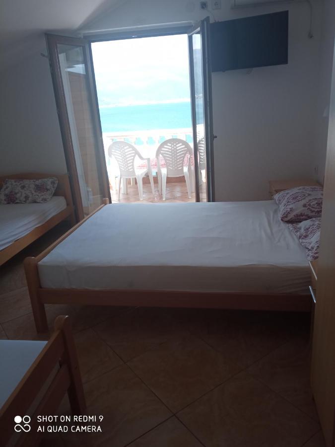 Apartments Petrovic 티바트 외부 사진