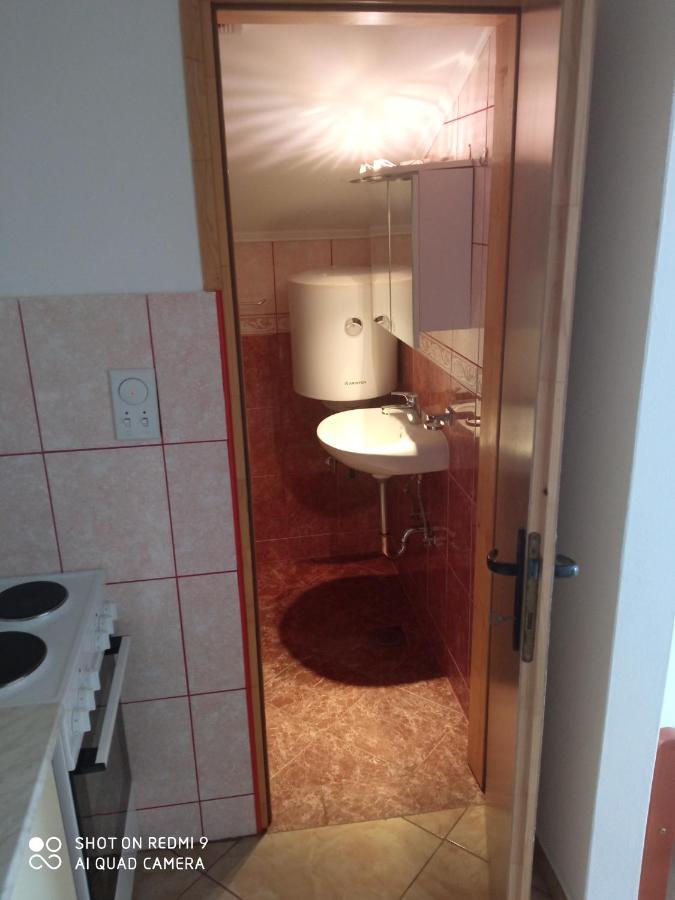Apartments Petrovic 티바트 외부 사진
